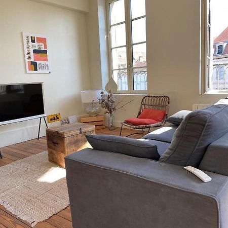 Appartement Au Coeur Du Centre Historique Avallon Kültér fotó