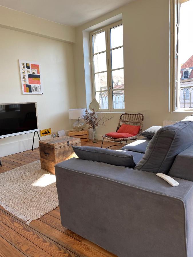 Appartement Au Coeur Du Centre Historique Avallon Kültér fotó