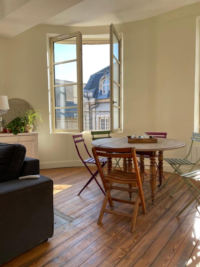 Appartement Au Coeur Du Centre Historique Avallon Kültér fotó